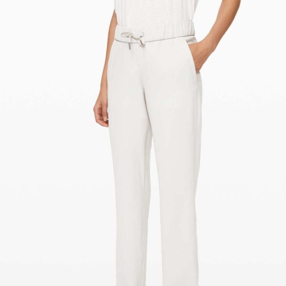 Lululemon on the fly pants